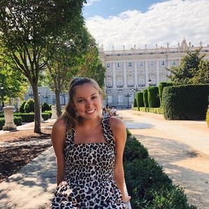 Meet your Posher, Caroline